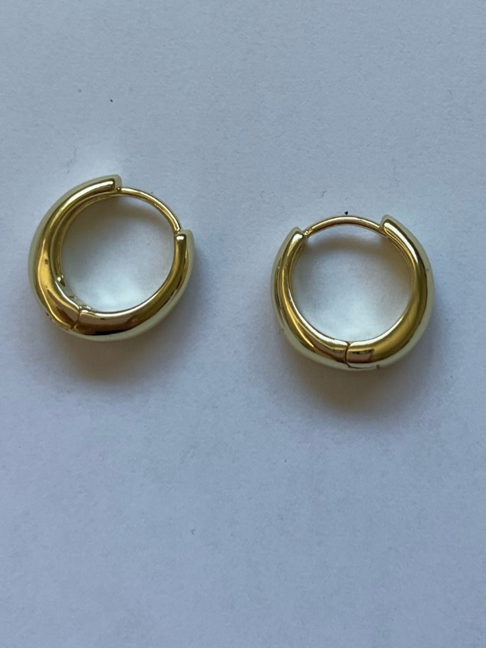 14k Gold Chunky Huggie Hoop Earrings